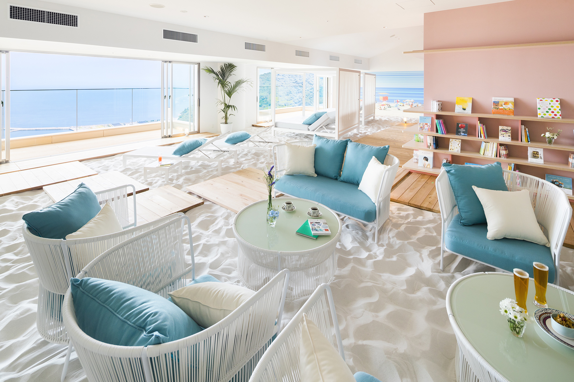 リゾナーレ熱海「ソラノビーチ Books&cafe」