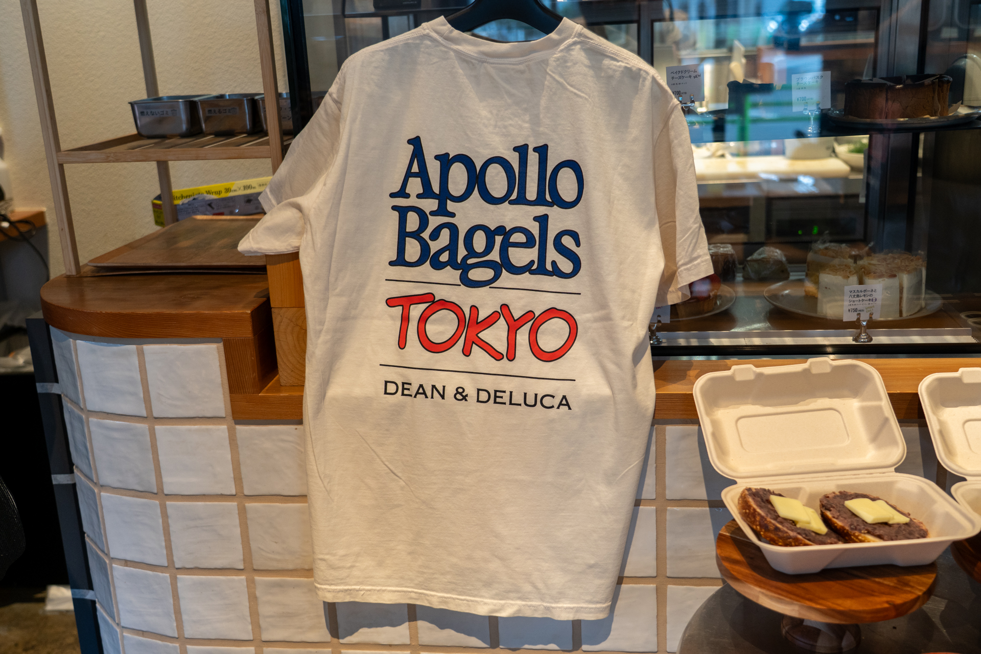 Tシャツ（5280円）