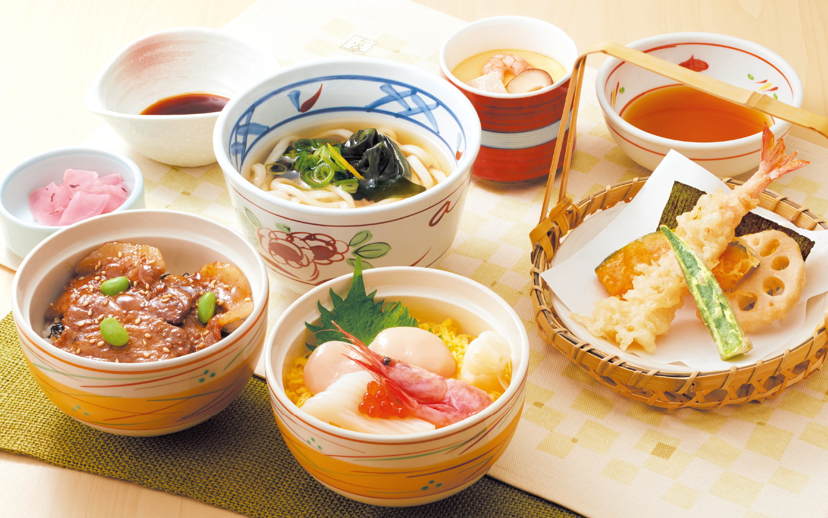 「選べる北海ミニ丼セット」（2198円）