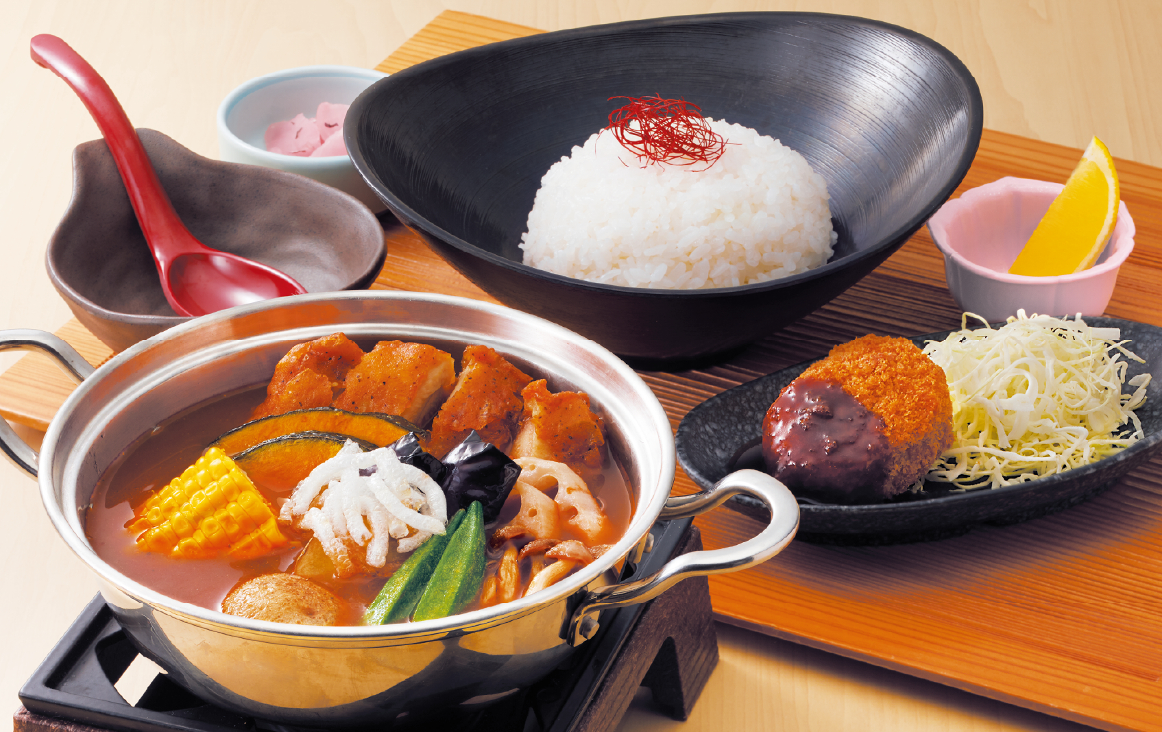 「スープカレーセット」（1868円）