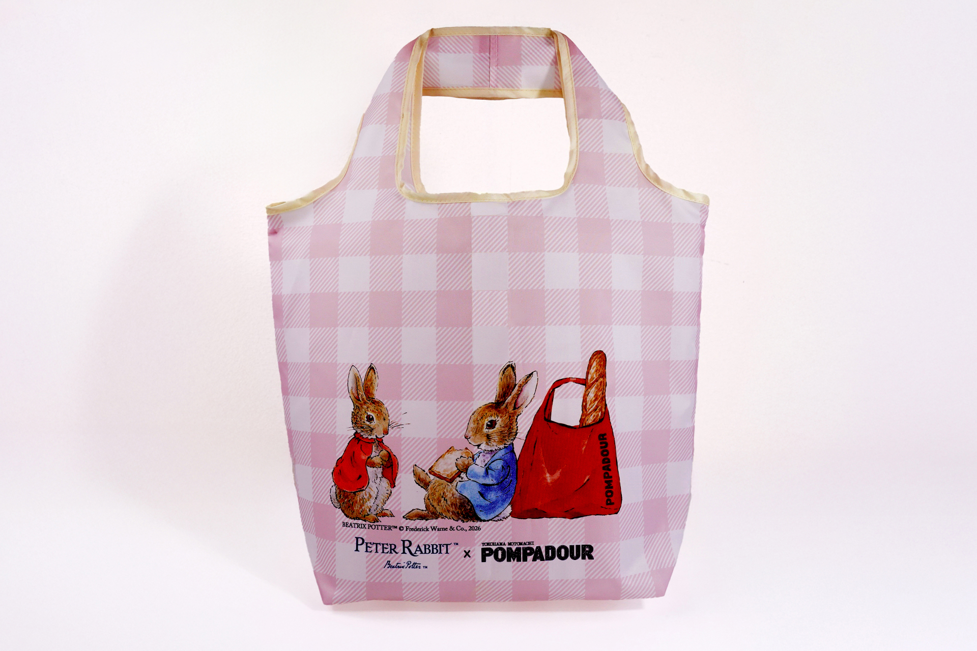 「エコバッグ ピーターラビット（フロプシーといっしょ）」（660円）店舗販売なし