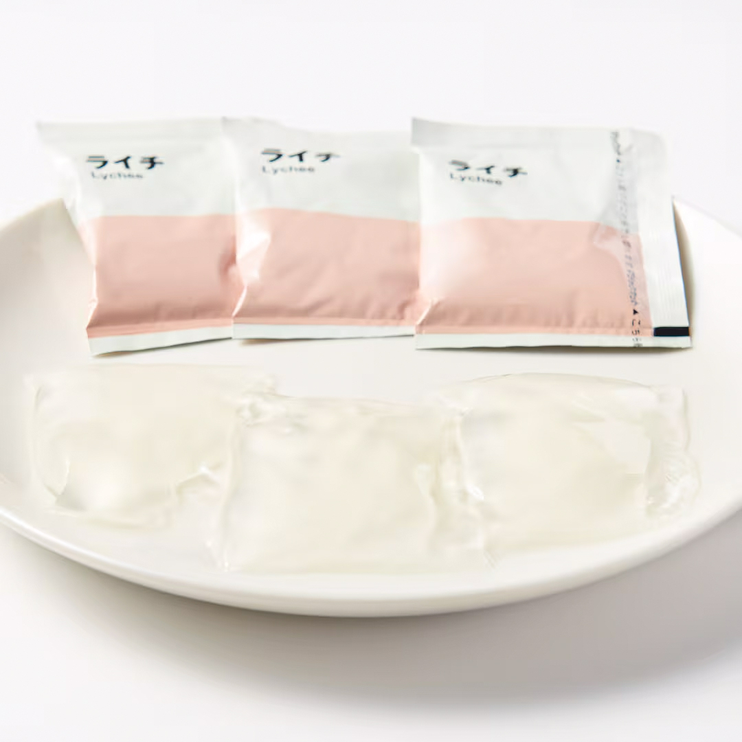 （左から）冷やしておいしい ソルティゼリー レモン、ライチ味