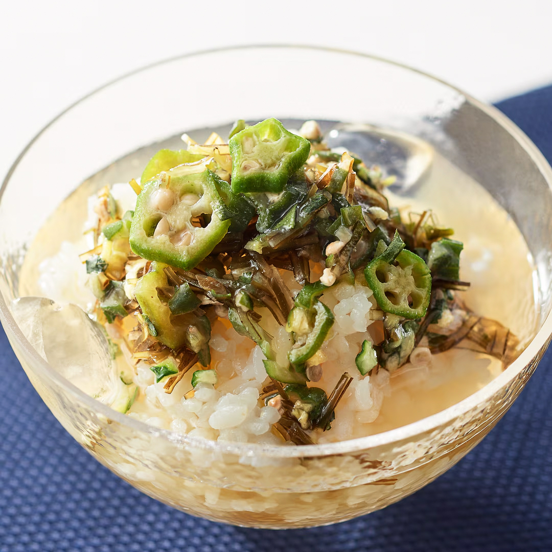 （左上から）冷やし茶漬け「梅肉と長いも」「きざみ野菜の山形だし」「キムチとザーサイ」「長野のやたら」