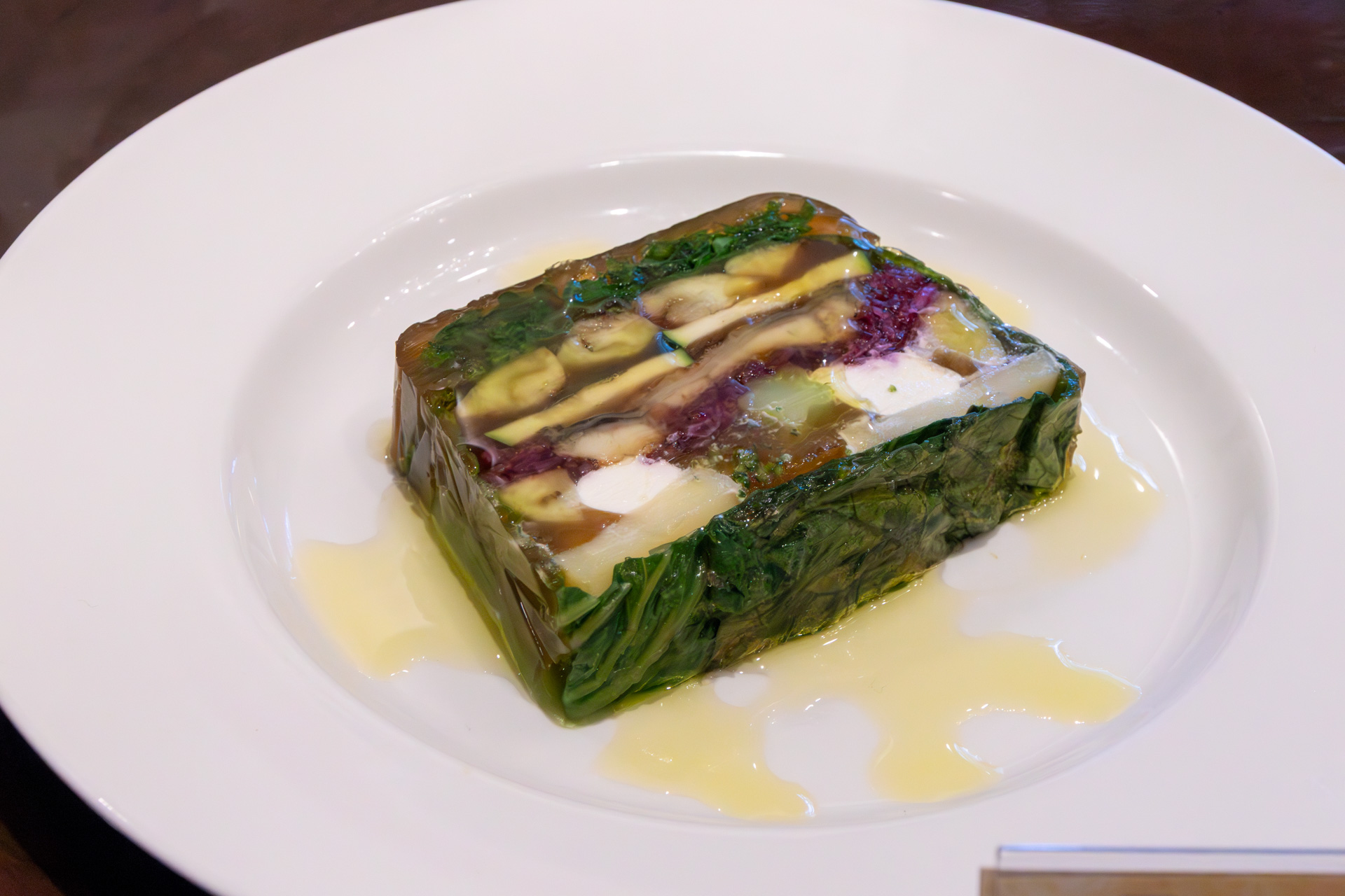 「薩摩川内鰻と野菜のテリーヌ～ゆずぽん酢風味～」は、うなぎをさっぱりとした味わいで楽しめる