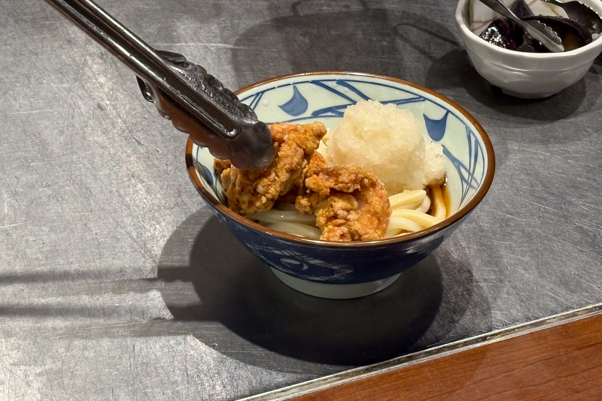 「鬼おろし鶏からぶっかけうどん」調理工程