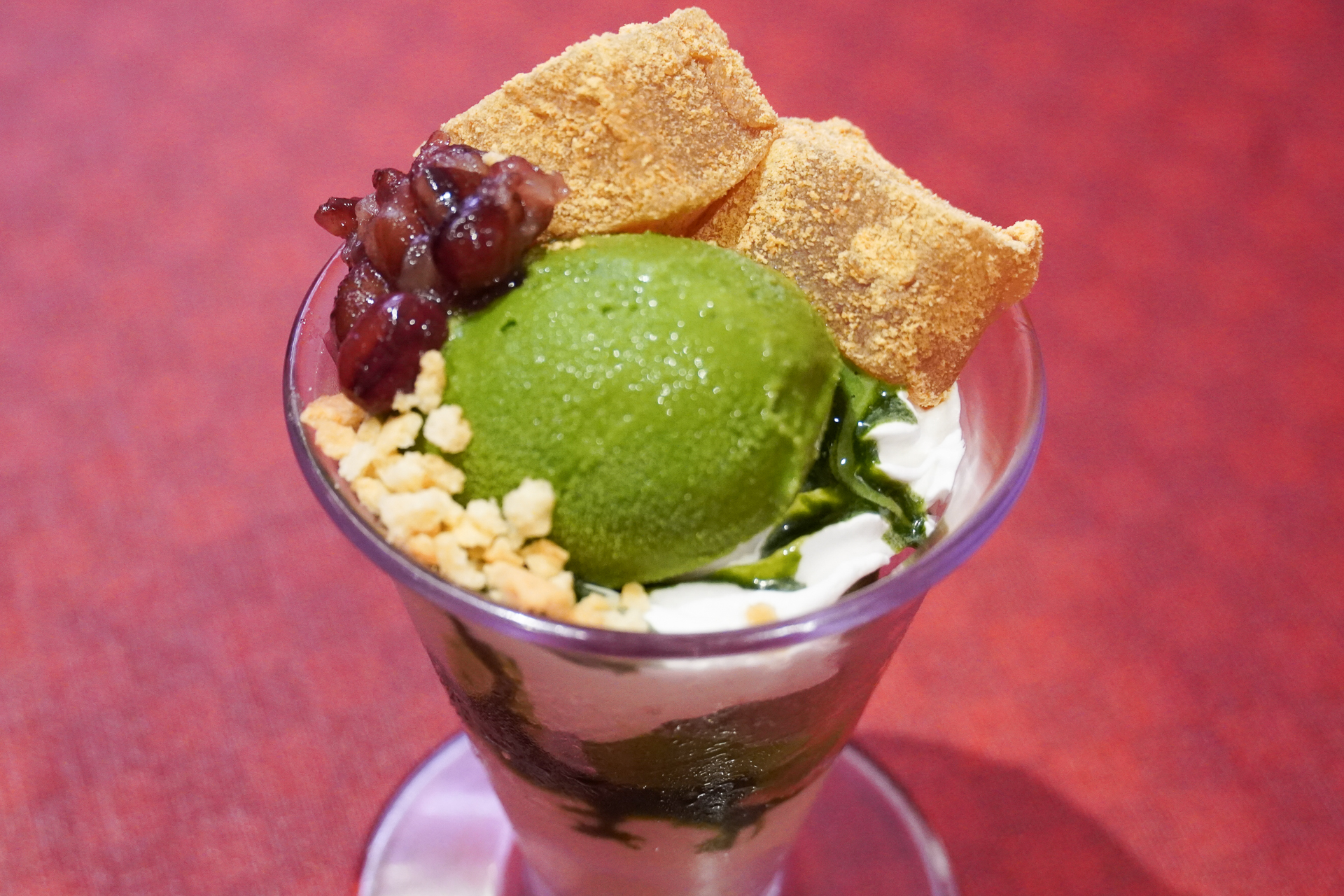 老舗茶舗のお抹茶わらび餅パフェ
