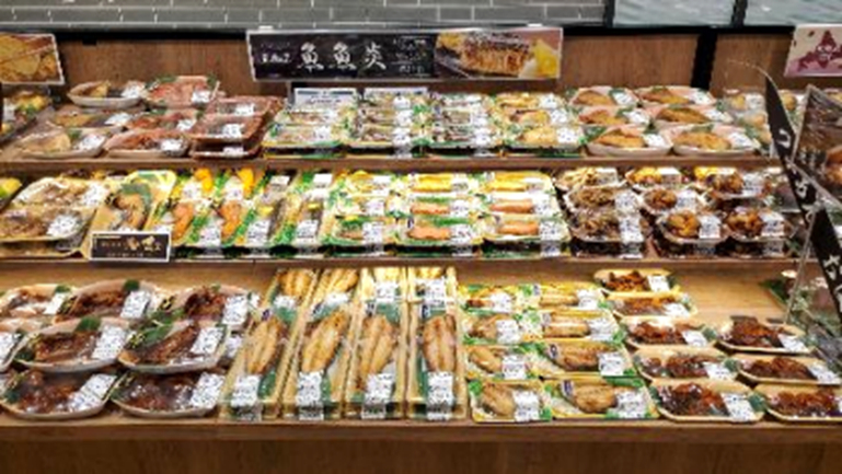 魚惣菜も販売