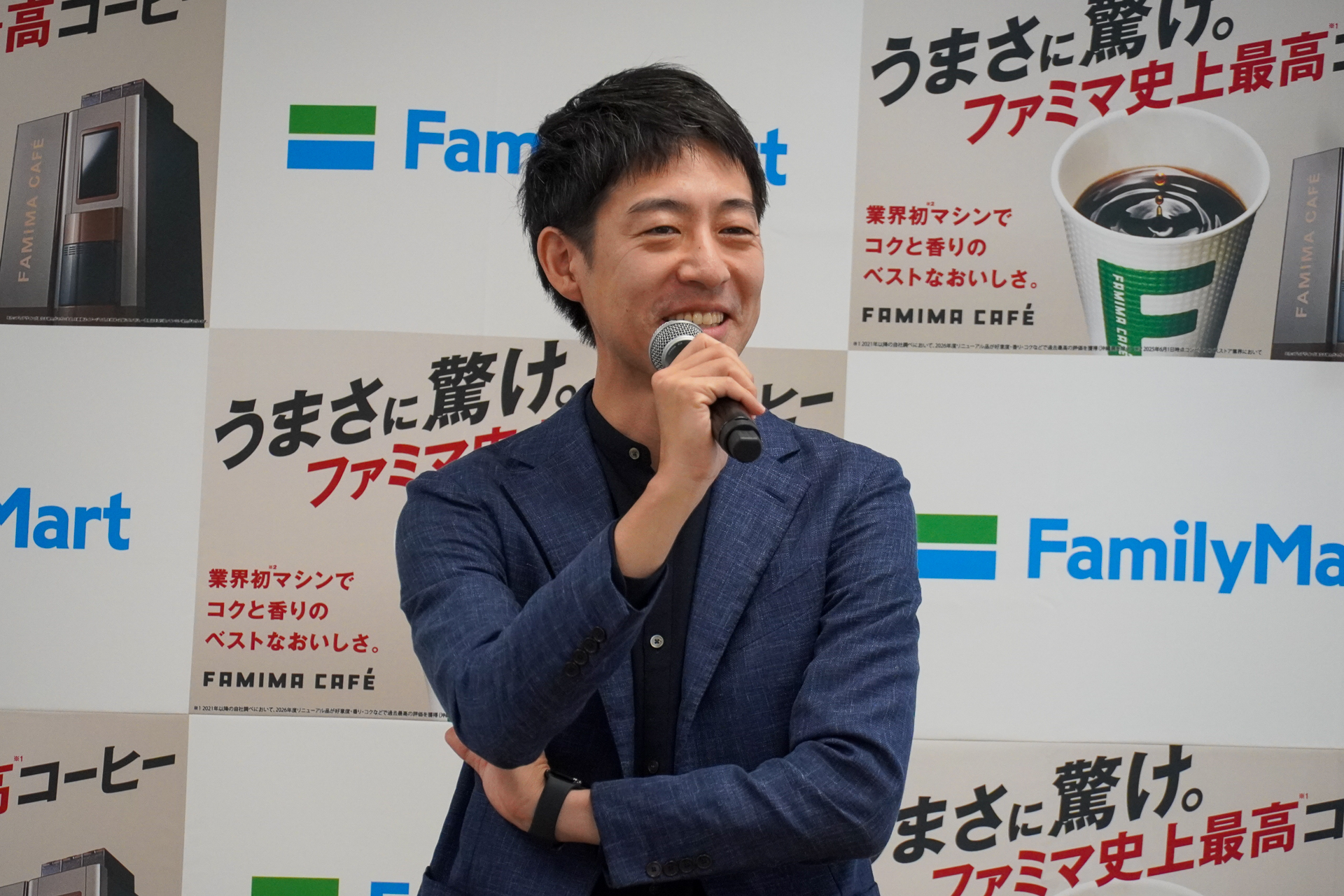 「新型コーヒーマシン」を監修した世界ナンバーワンバリスタの粕谷哲氏