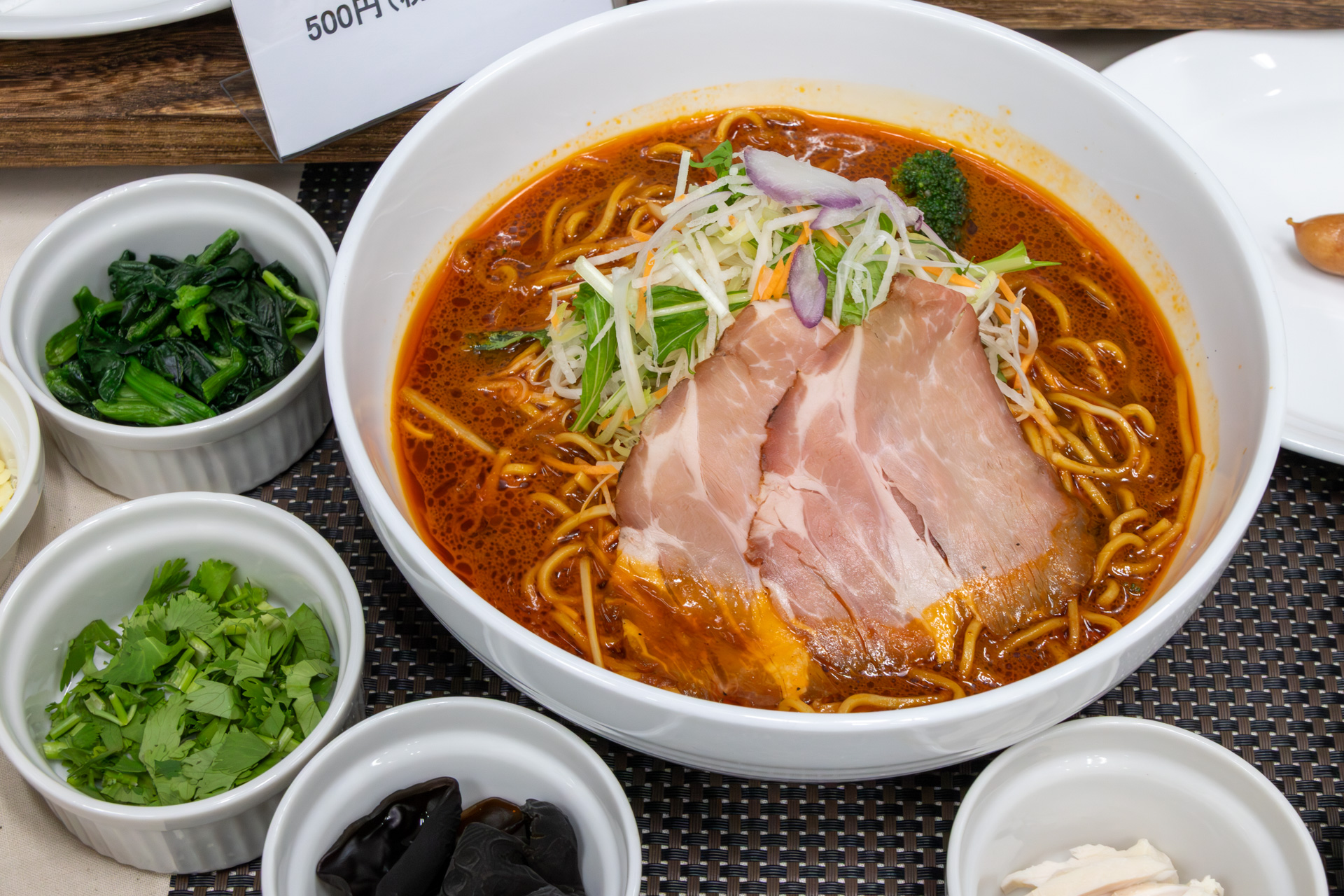 「スパイスラーメン」（1309円）