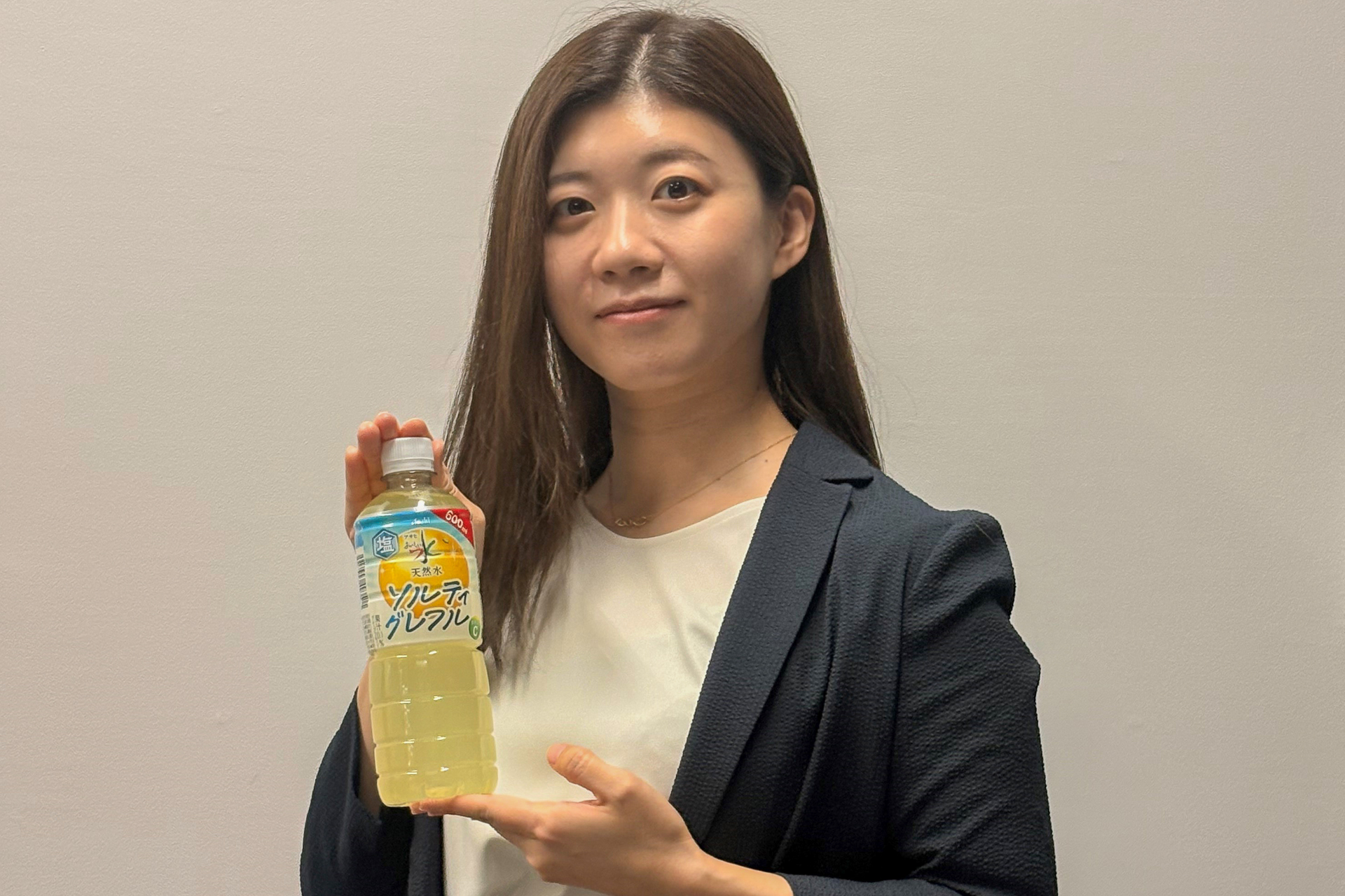 アサヒ飲料株式会社 ウォーター・マーケティング一部 鈴木慈氏