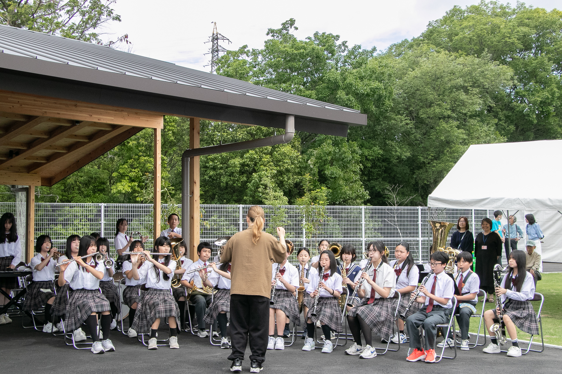 オープニングセレモニーでは池田市立ほそごう学園 吹奏楽部のメンバーが演奏を披露
