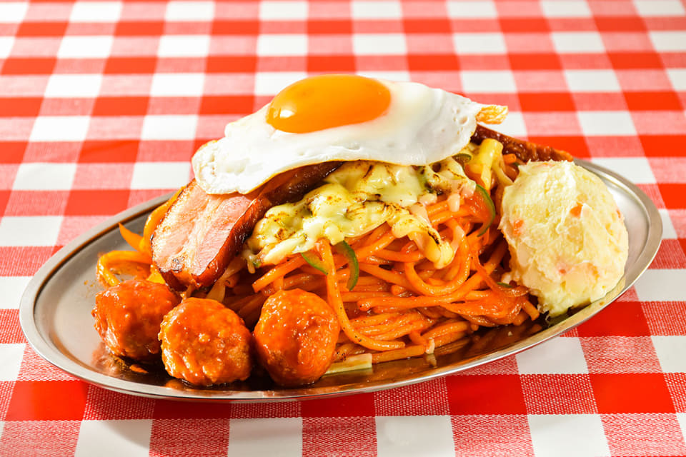 スパゲッティーのパンチョ、ミートソース×タコスの「タコスパ」限定
