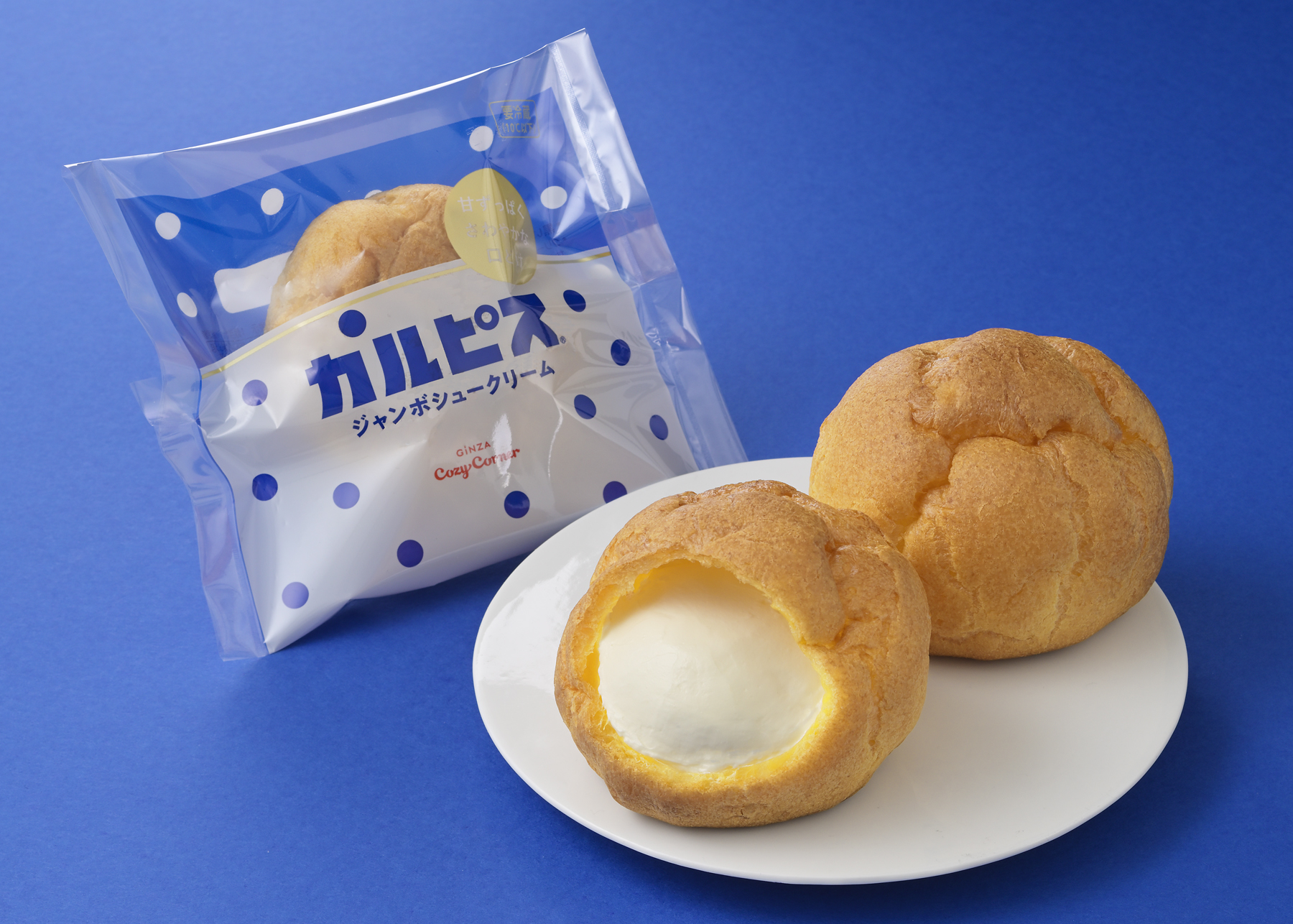「ジャンボシュークリーム カルピス」（216円）