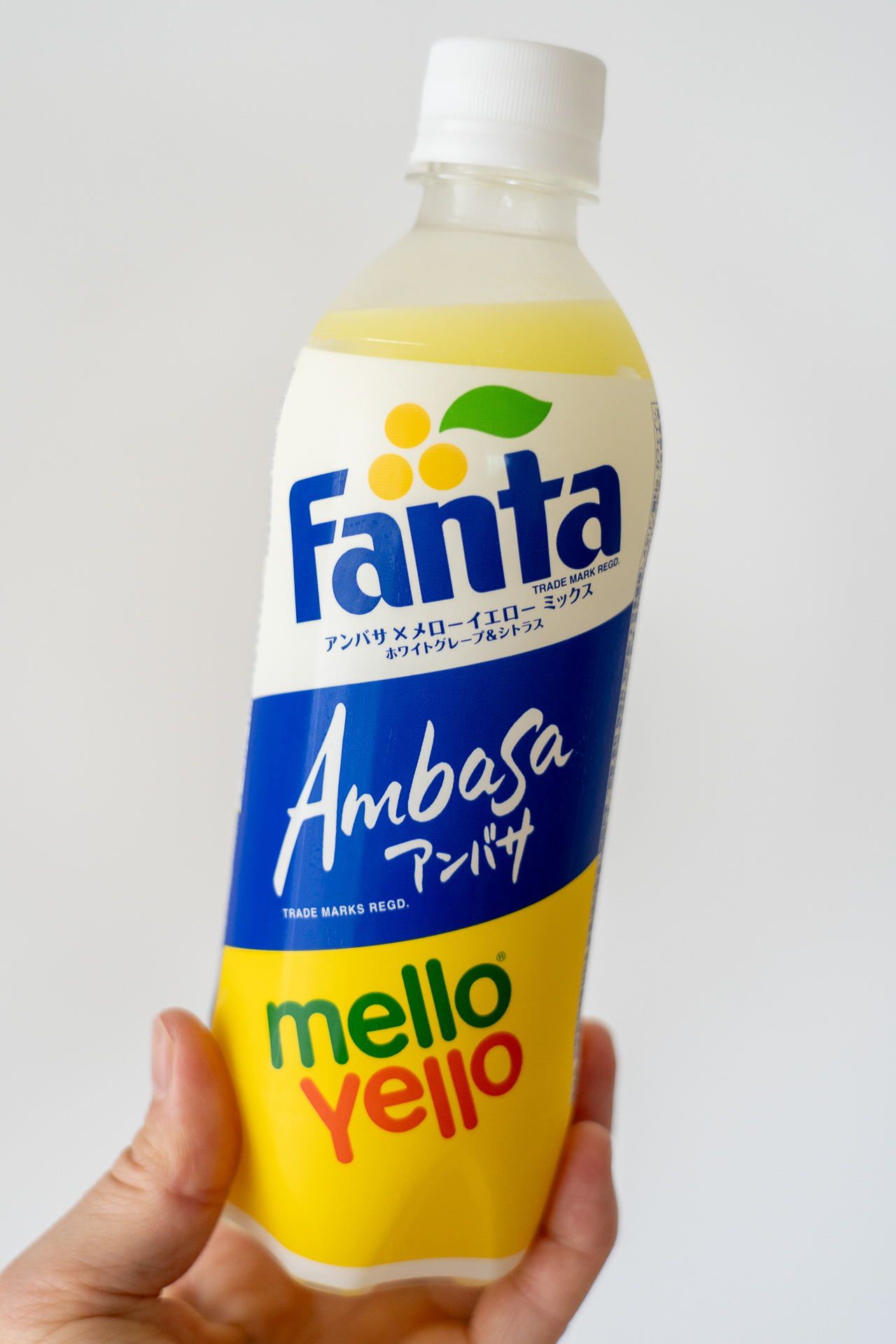 パッケージに並ぶ3つのロゴがイケてる「コカ･コーラ ファンタ アンバサ×メローイエロー ホワイトグレープ＆シトラス」