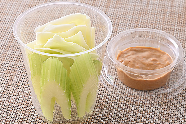 長野県産セロリとキャベツ 味噌マヨ