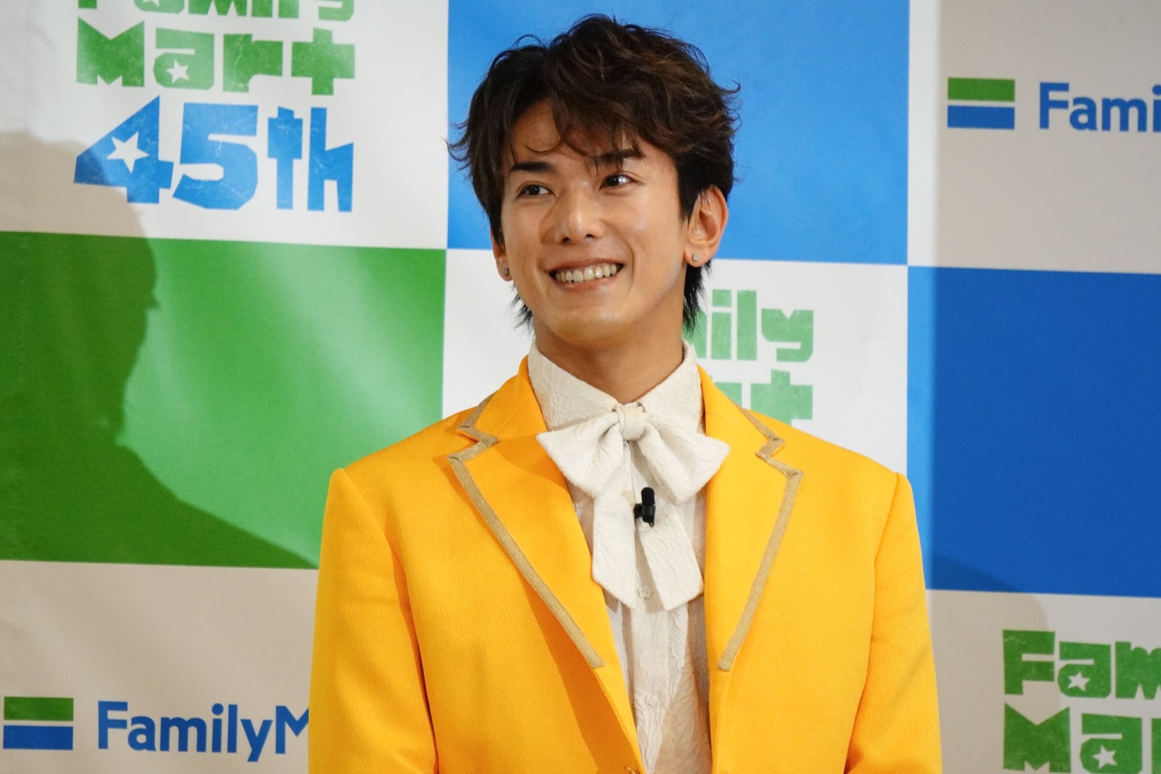 じんさんは「カラフルさが目を引く」と話す