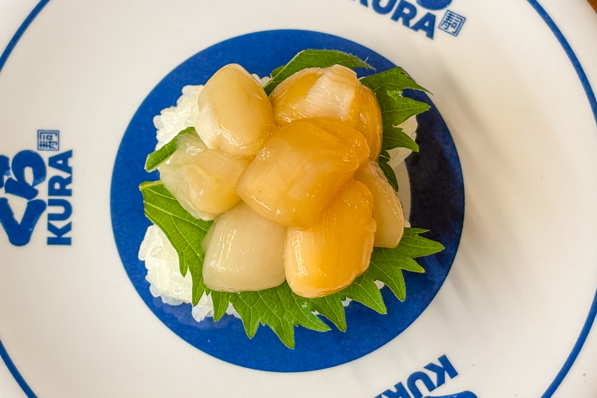 合わせるお寿司は「大盛り貝柱」
