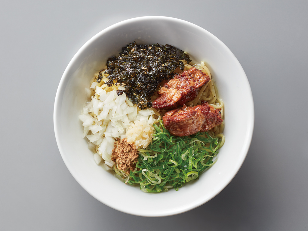 「熟成醤油 油そば」（979円）