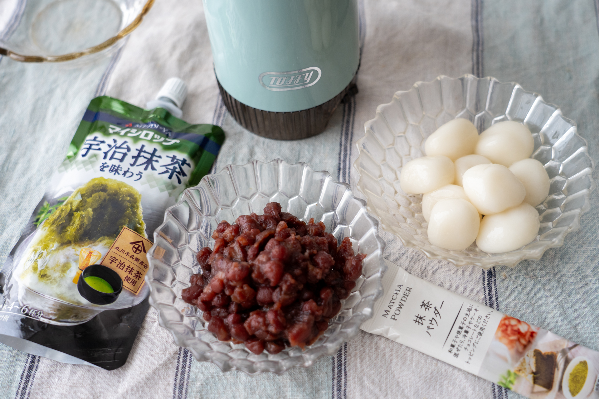 明治屋から発売されている宇治抹茶シロップを使いました