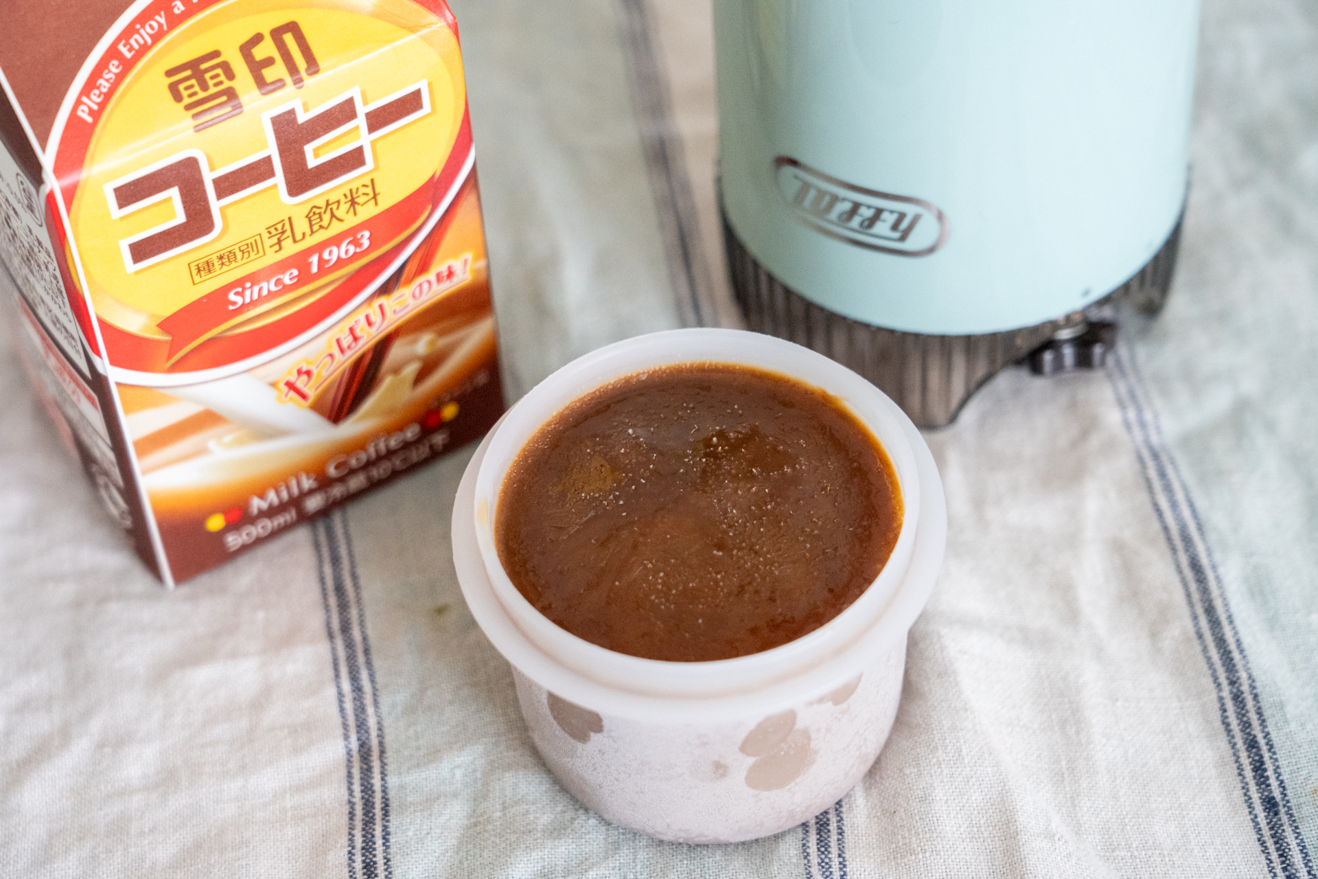 「雪印コーヒー」を使用