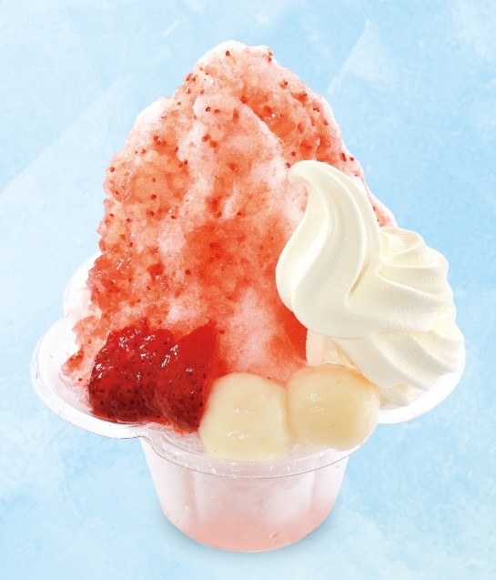 「もちだんご村のこだわりかき氷 あまおう苺 ソフトクリームトッピング」（1100円）