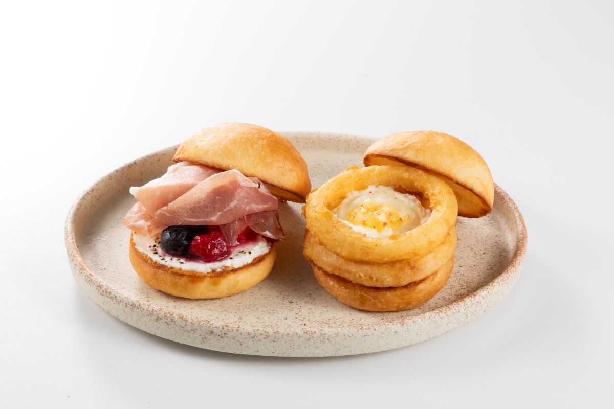 「スライダー（直径5cmのハンバーガー）」（2個セット 980円）