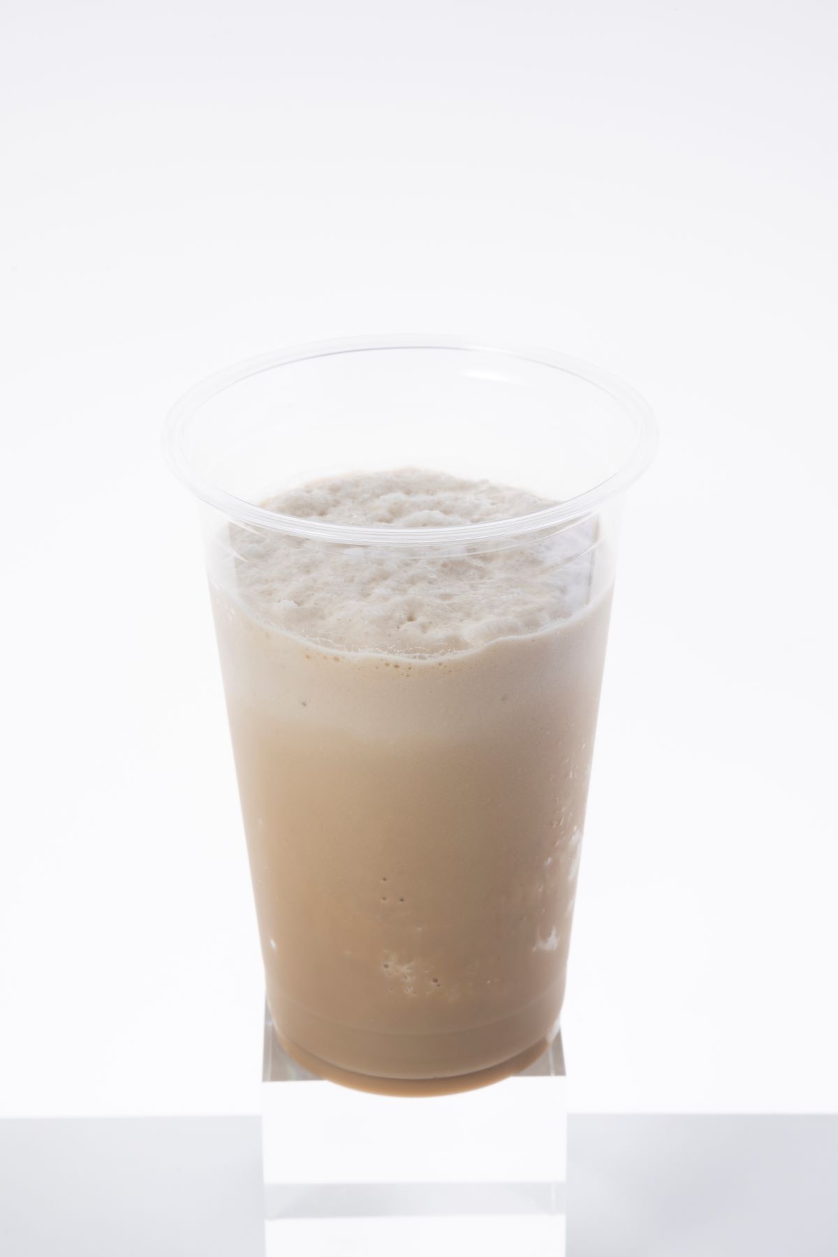 「MOSHプロテインスムージー（カフェオレ風味）」（800円）