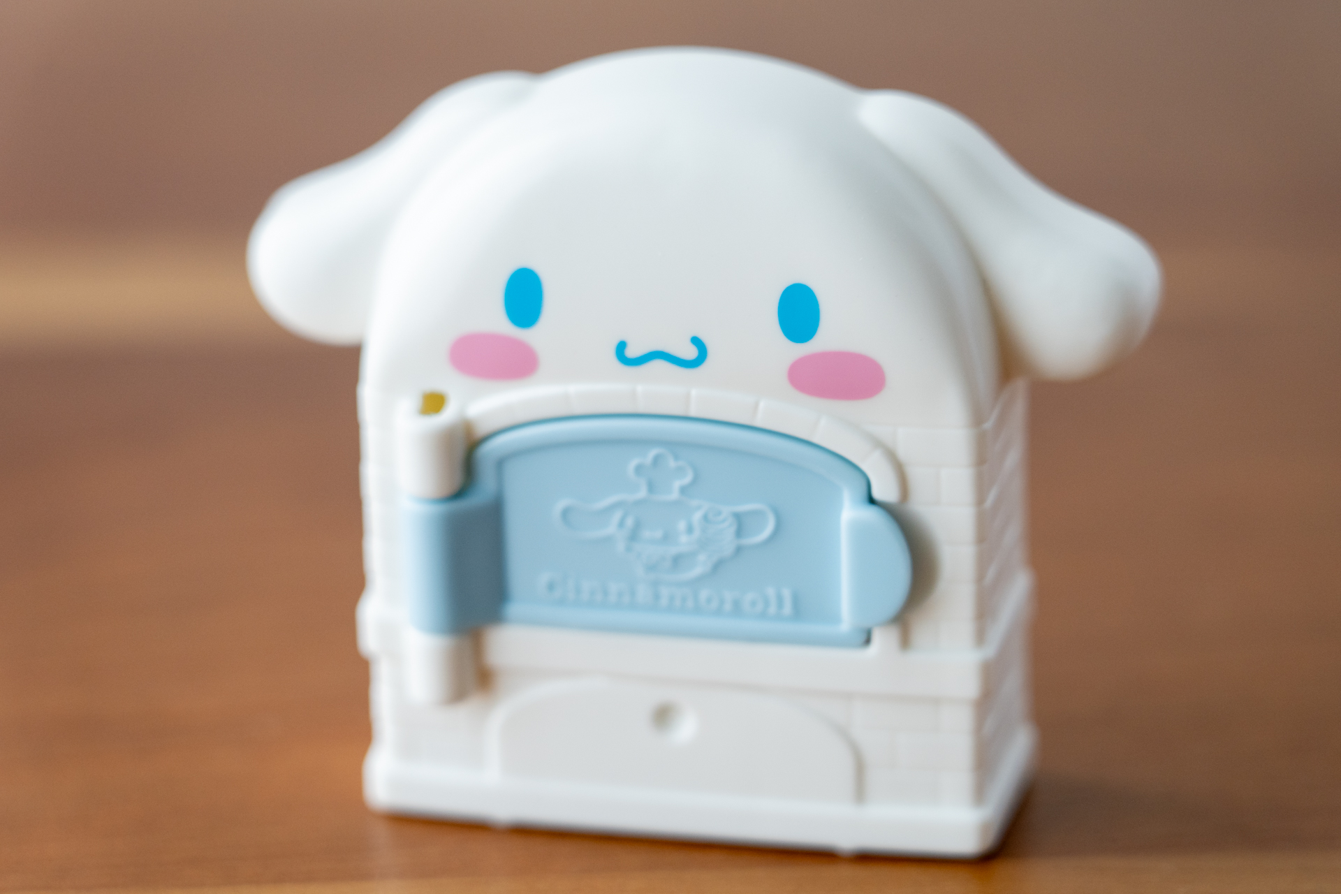 イラストが変わるギミック付き