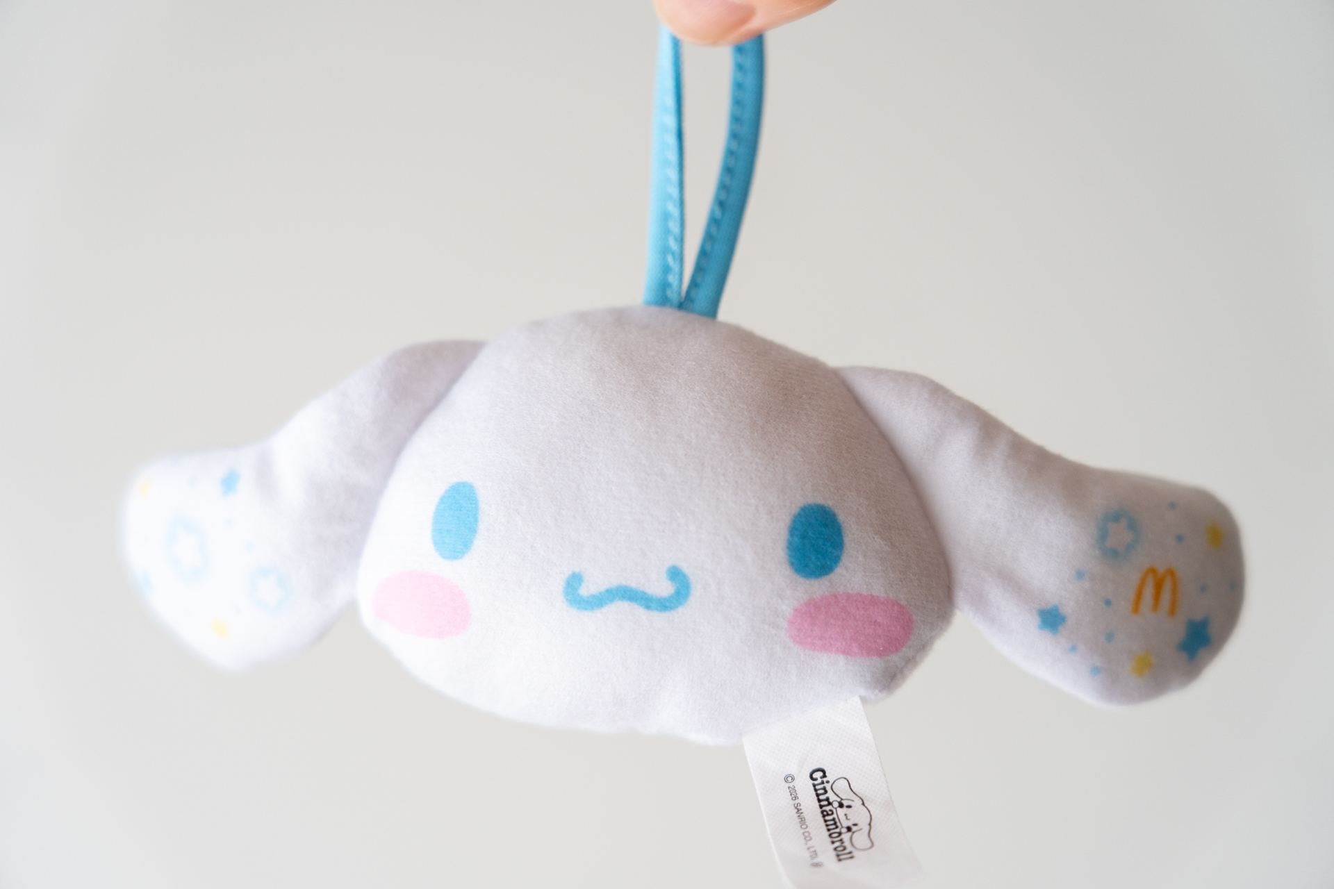 耳から耳まで約16cm