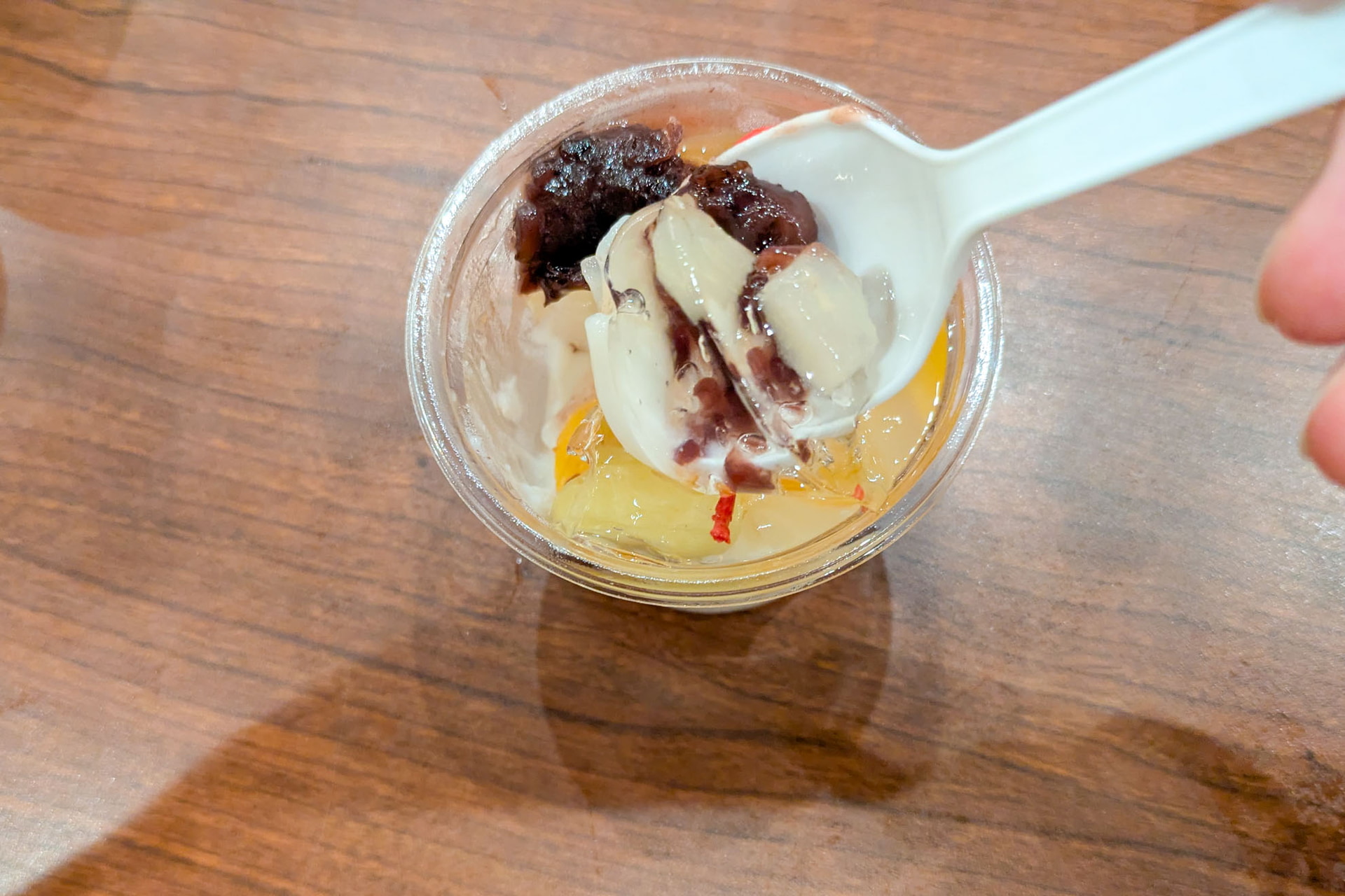 「あんみつ風」はフルーツが入って楽しい