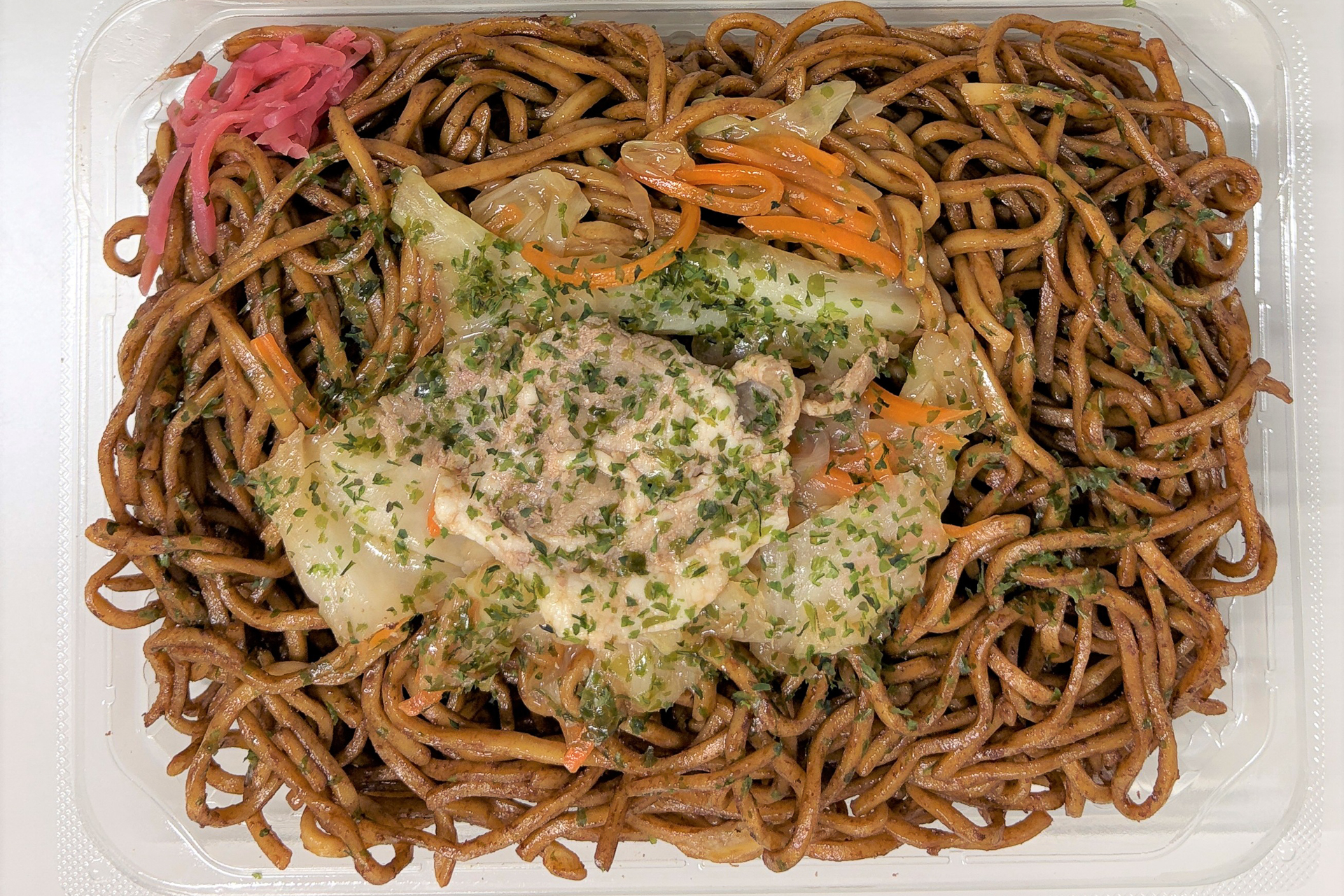 具だくさんのソース焼そば