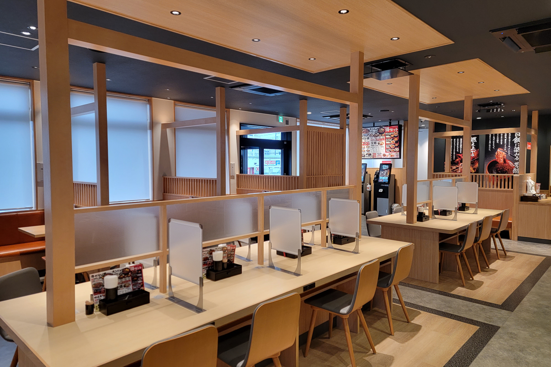 かるびのとりこ 店内