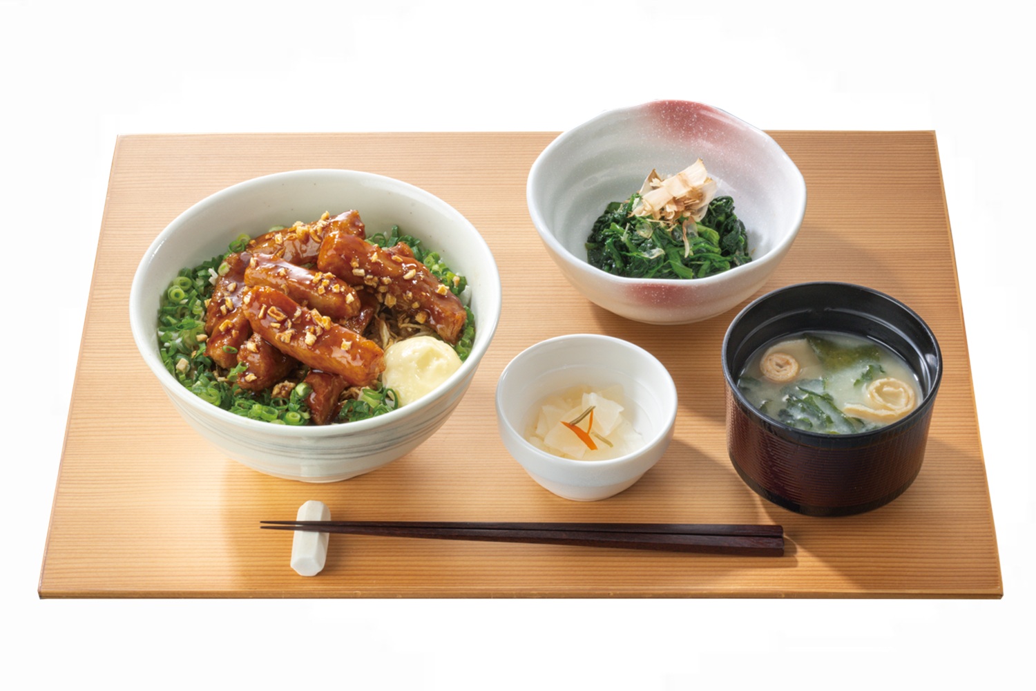 「濃厚とんてき丼定食」（934円～999円）