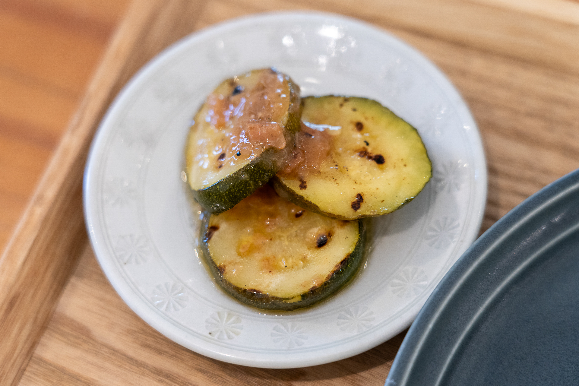 ズッキーニと梅のマリネ。今度カレーの日に作ってみよう！