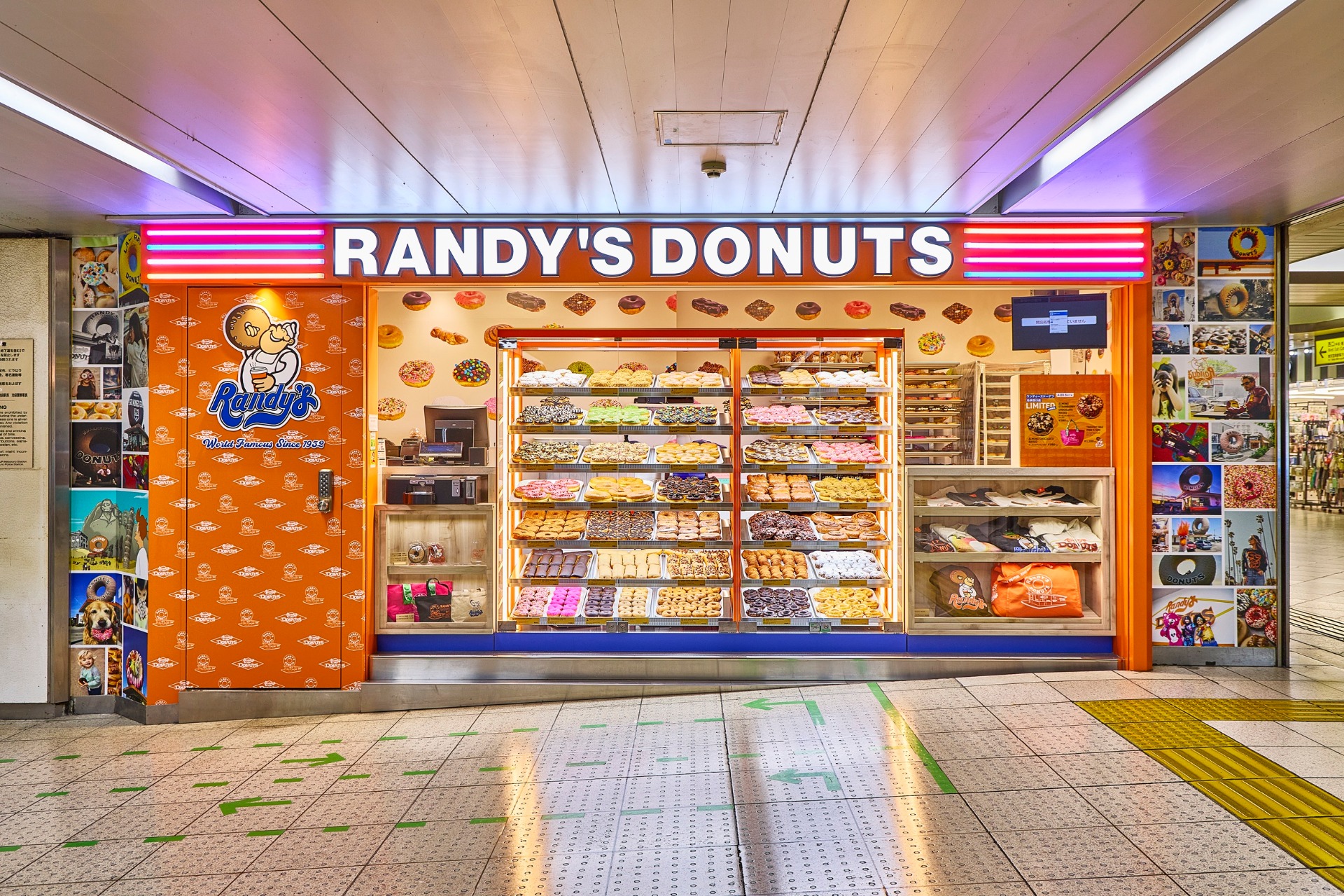 5号店「ランディーズドーナツ 池袋西口店」