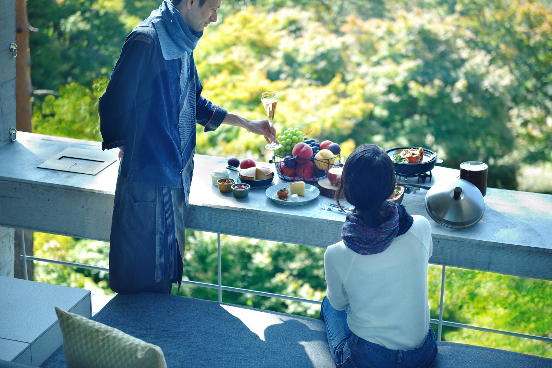 朝食のサービスシーン