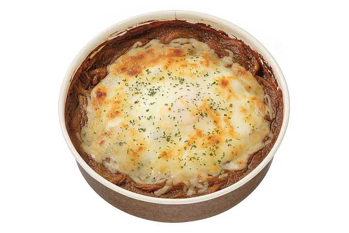 チーズの虜 半熟玉子とカレー焼きパスタ