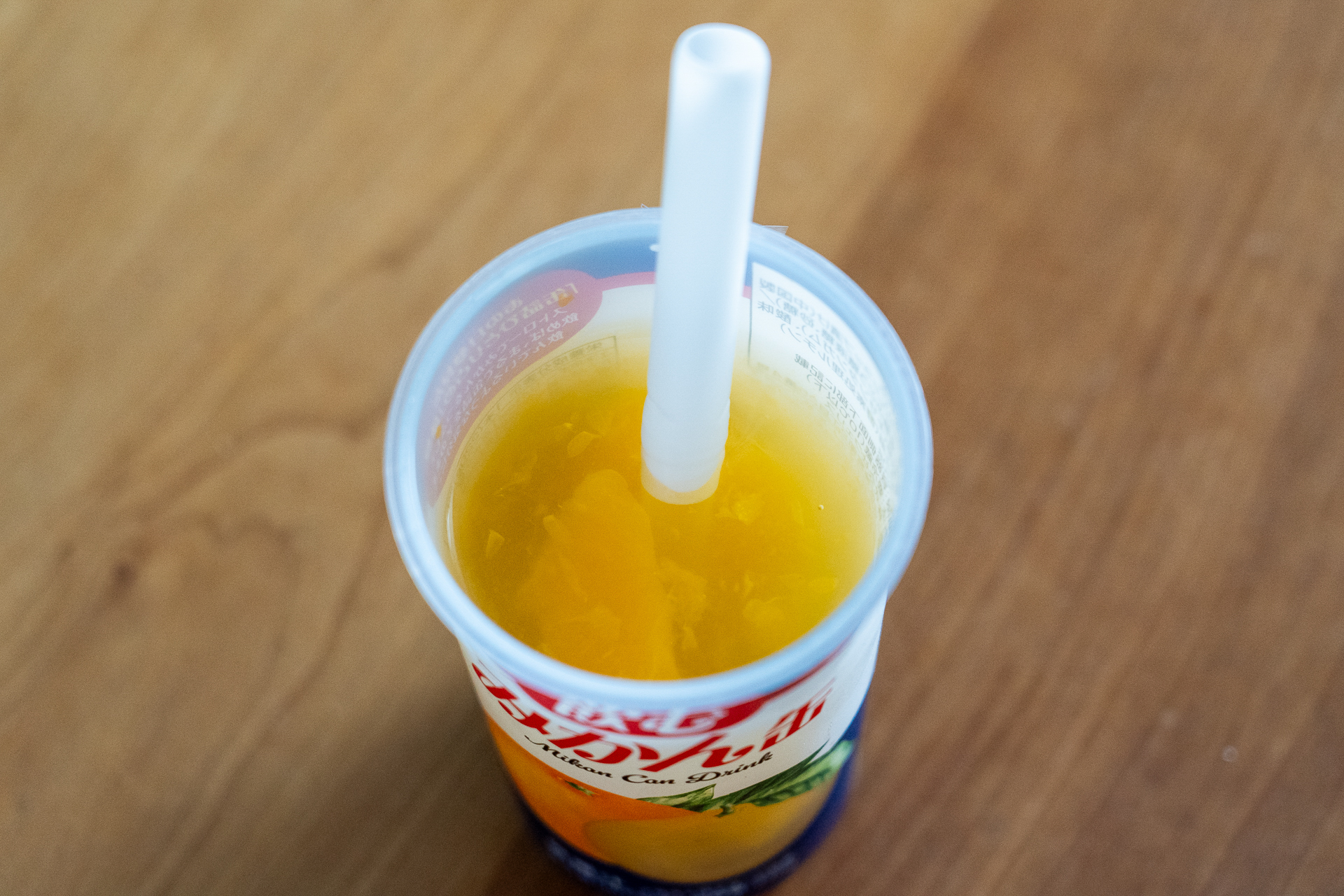 缶詰同様、みかんシラップ漬けが入っています