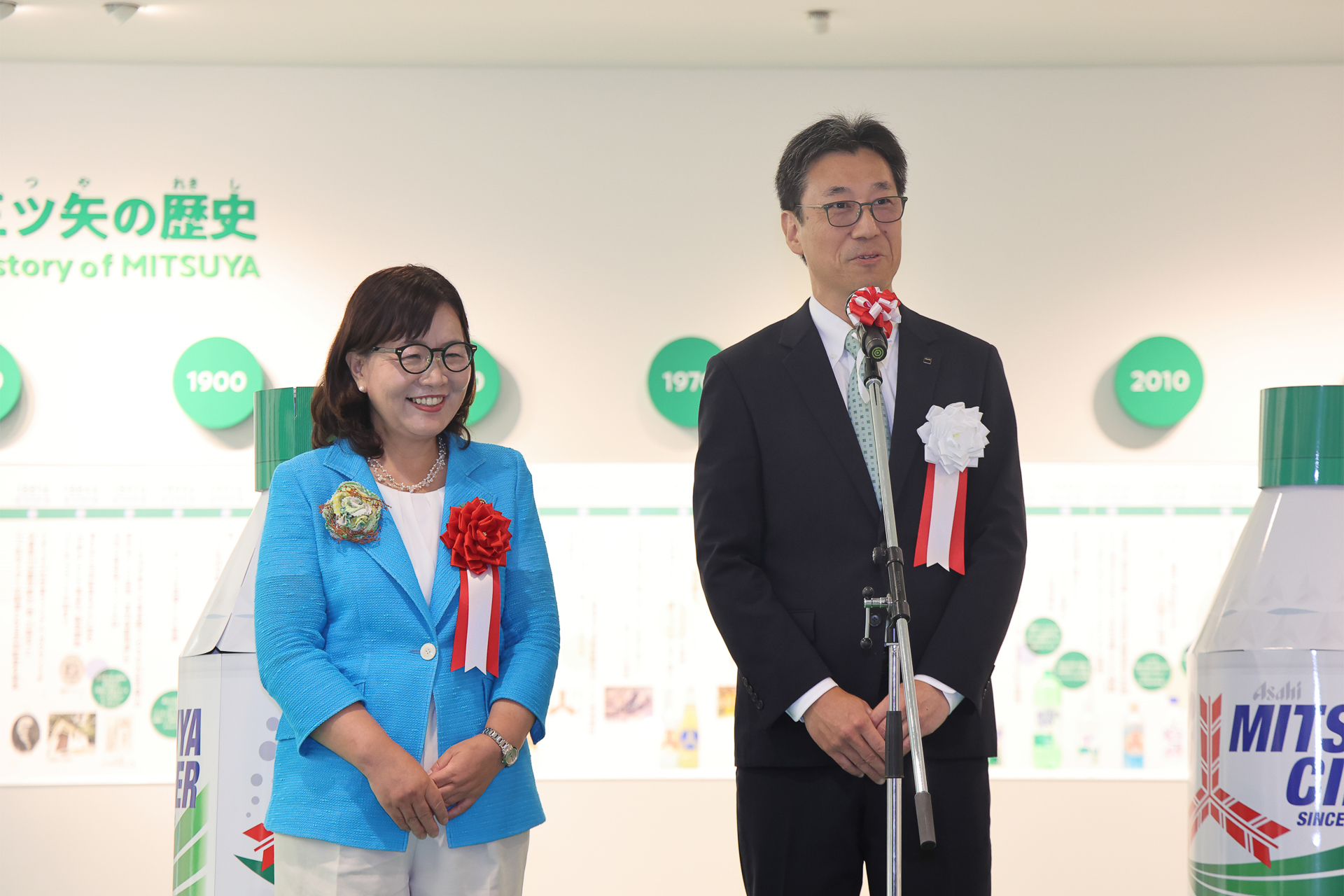明石市長の丸谷氏と、明石工場長の佐藤氏