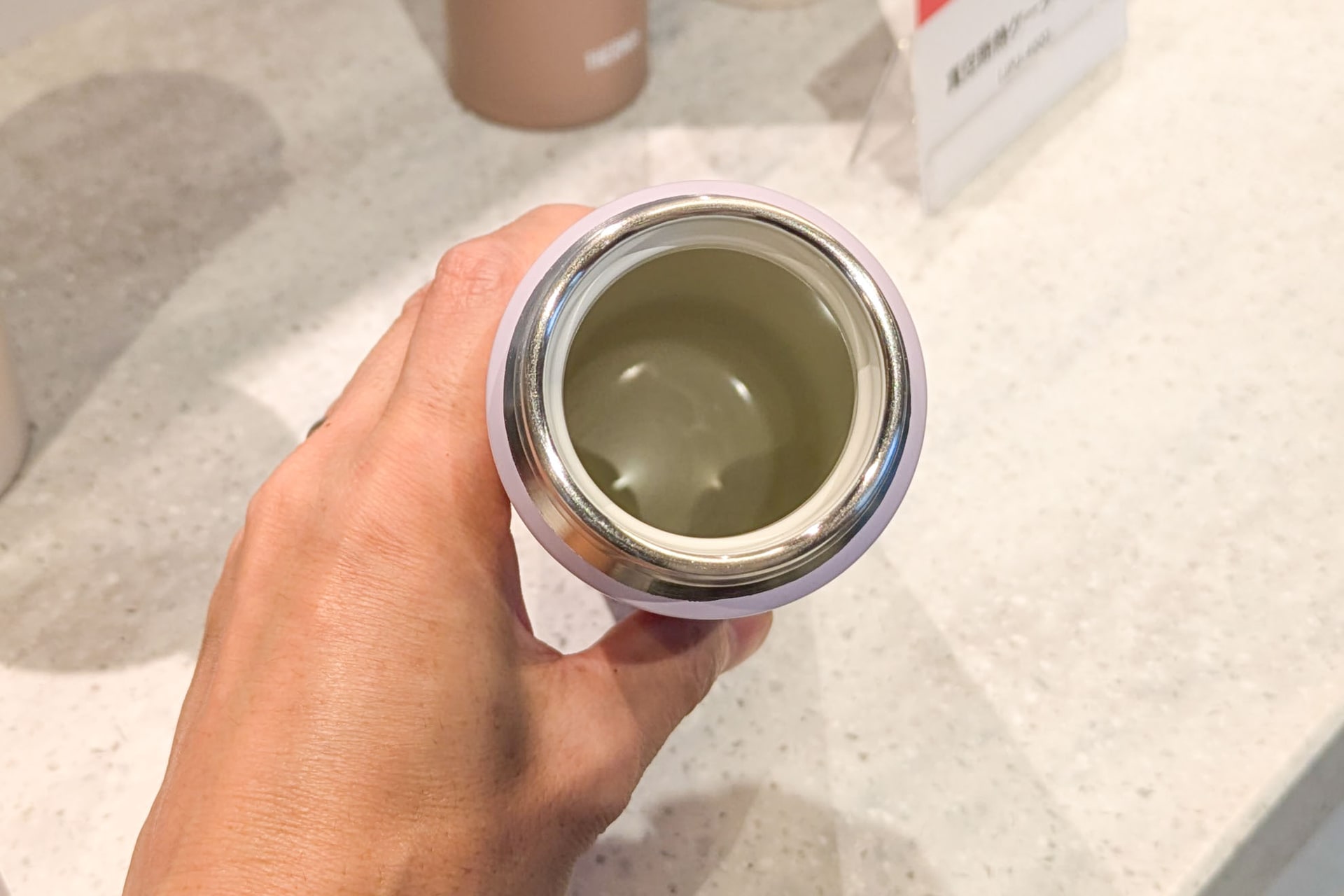 中はセラミック加工で汚れが落としやすい