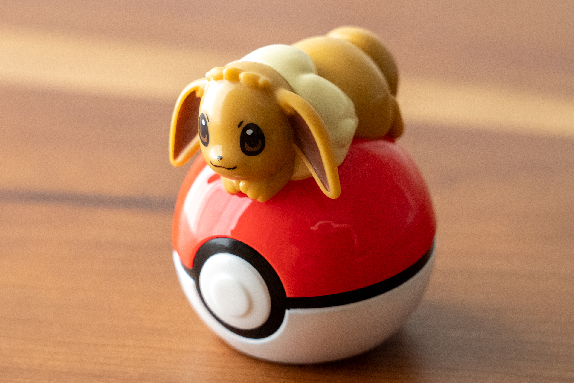 イーブイのモンスターボールローラー