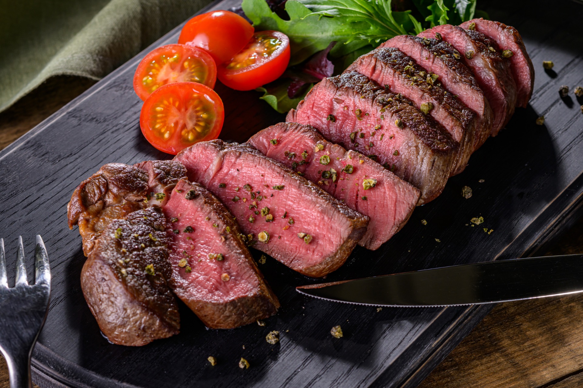 ステーキなど肉料理に合う