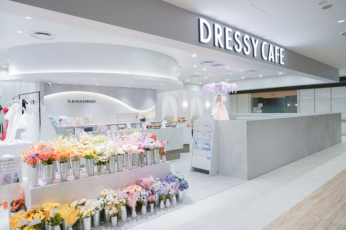 DRESSY CAFE 大阪店