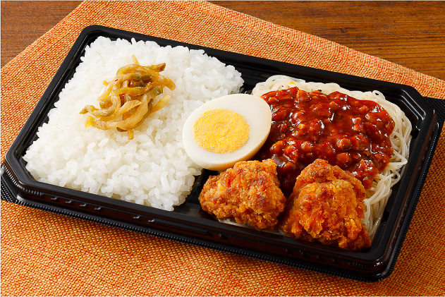 麻婆ビーフン＆唐揚弁当
