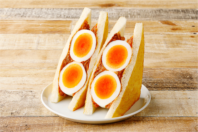 無敵のデュオ！トンデモたまごのキーマカレーサンド
