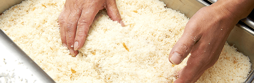 指定レシピのパンから毎日作る生パン粉