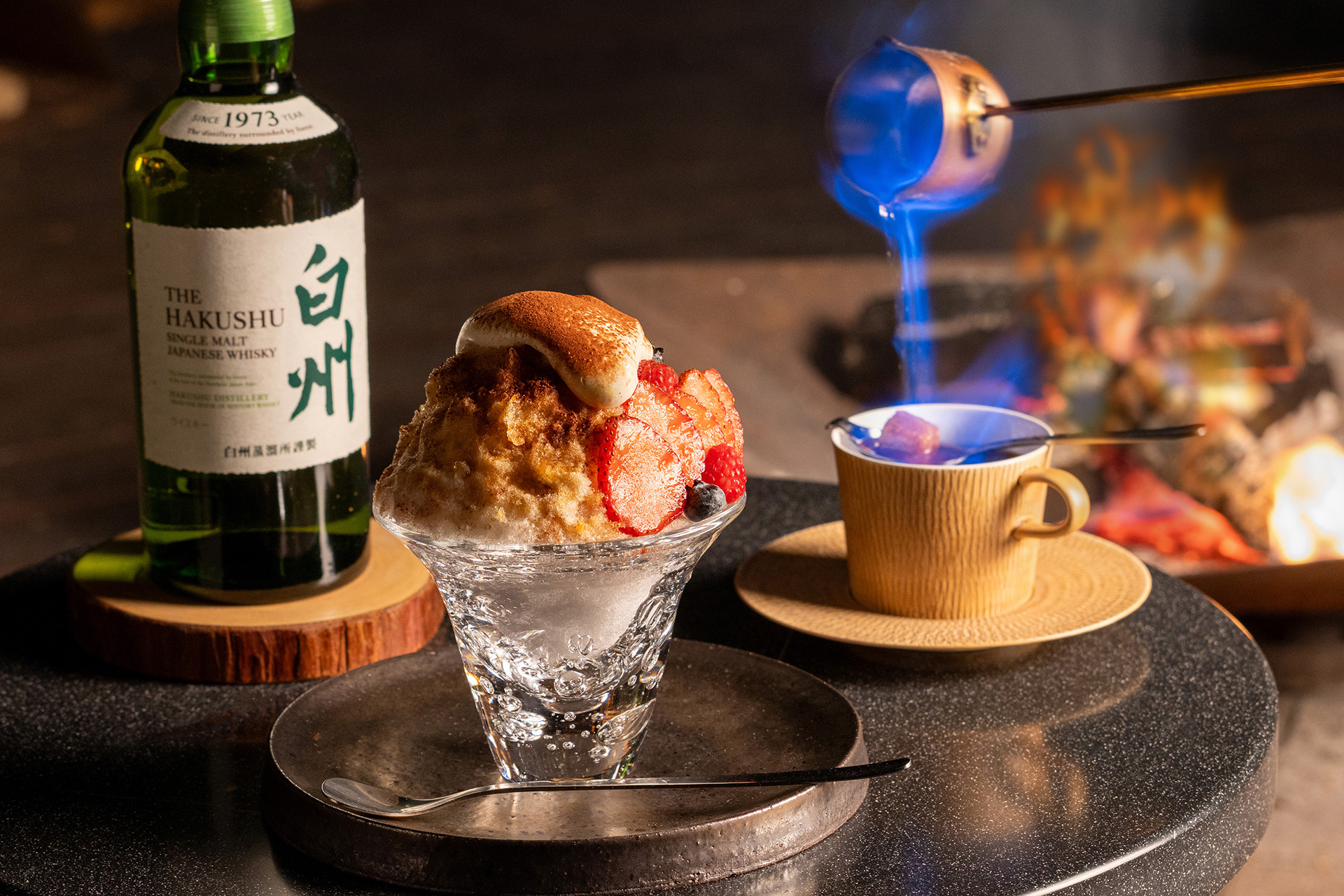 星のや富士「夏夜の森 グランピング焼き氷」