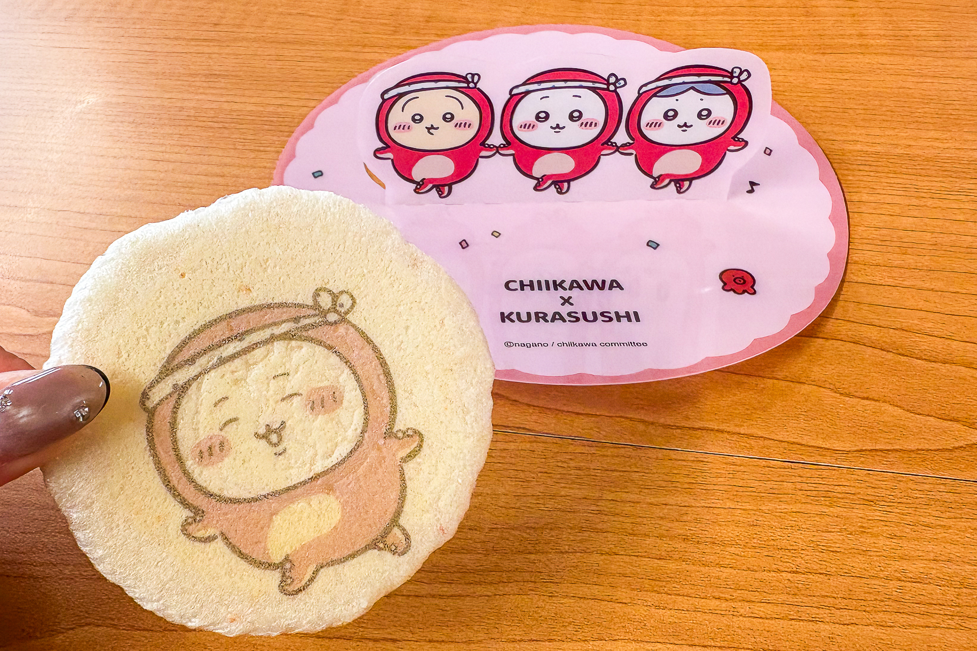 「あげだっこ！ソースのめん」に付く特製せんべい