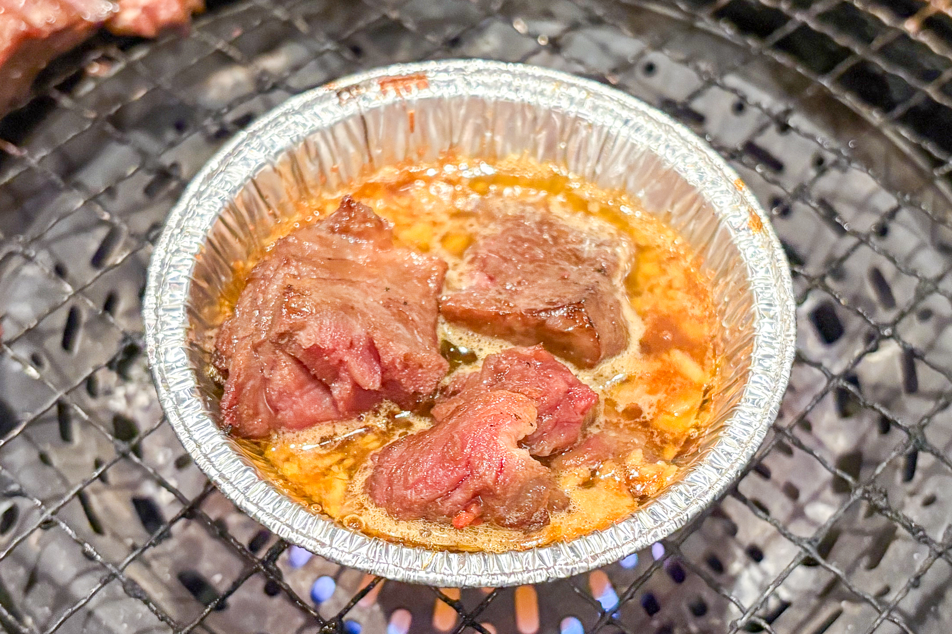 温めておいたガリバタ醤油にくぐらせる