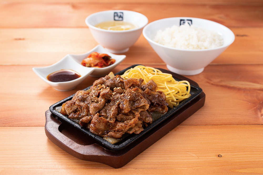 特製ダレで仕上げた「牛カルビ定食」